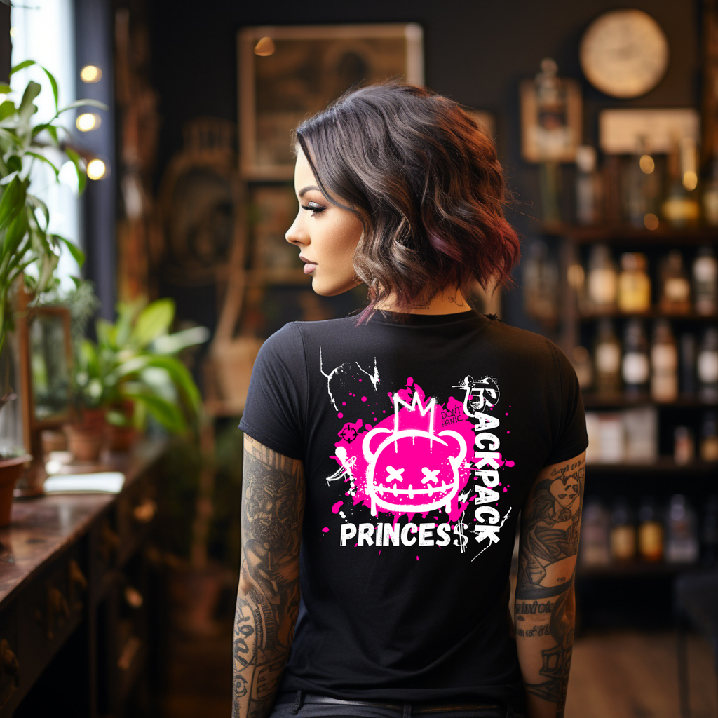 KERNSCHROTT Damen T-Shirt „BACKPACK PRINCESS“ – Taillierter Fit