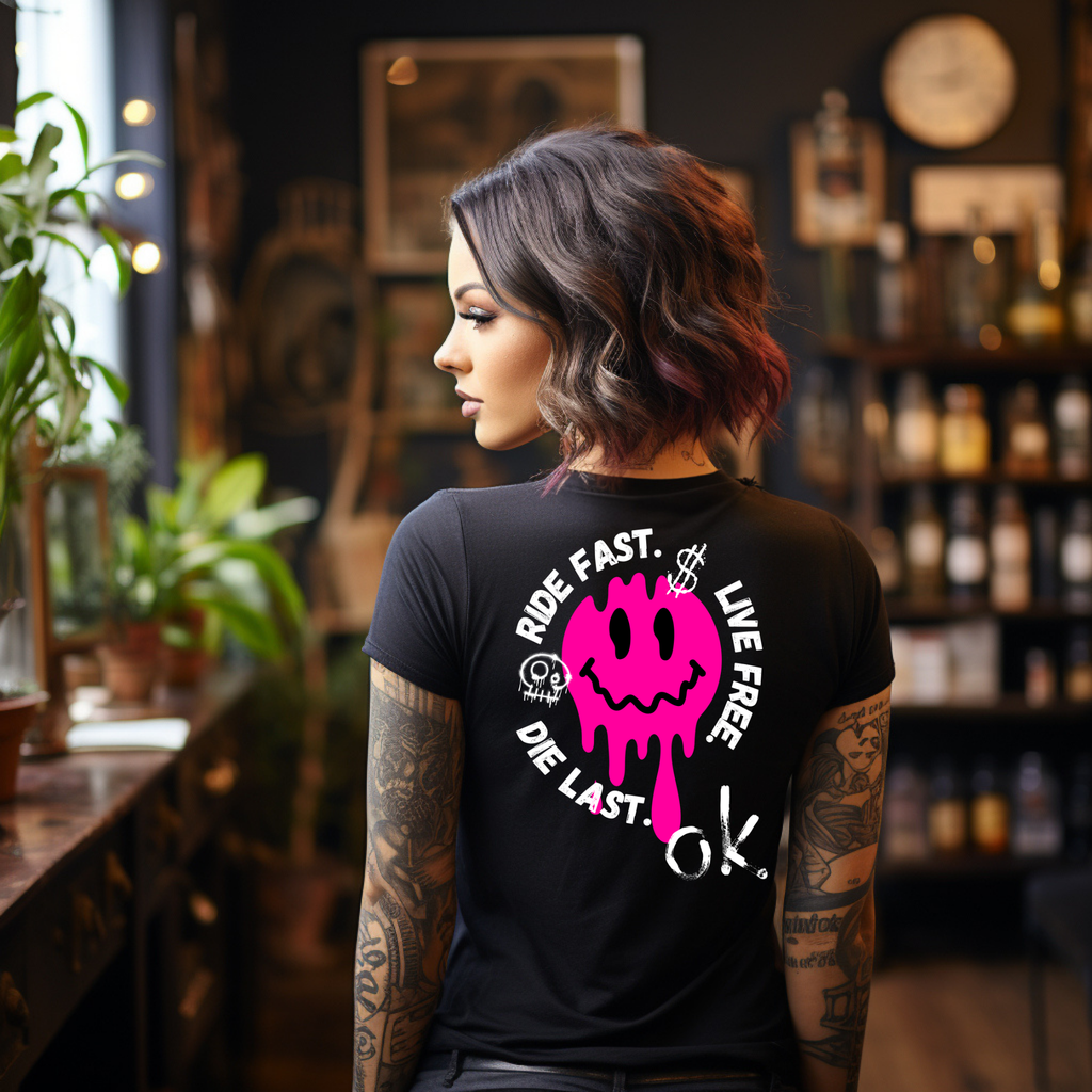 KERNSCHROTT Damen T-Shirt „RIDE FAST“ PINK – Taillierter Fit