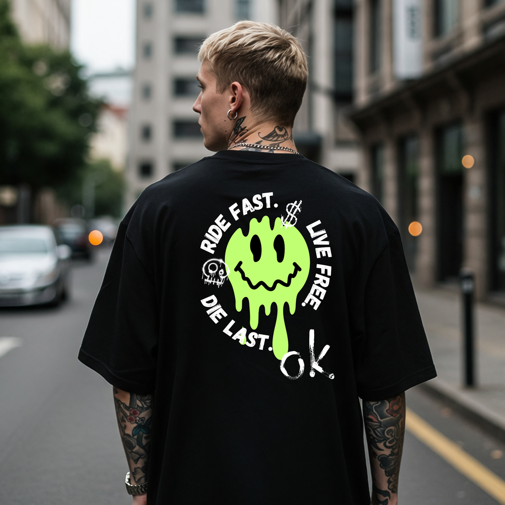 KERNSCHROTT Oversize T-Shirt „RIDE FAST.“ – Schwarz