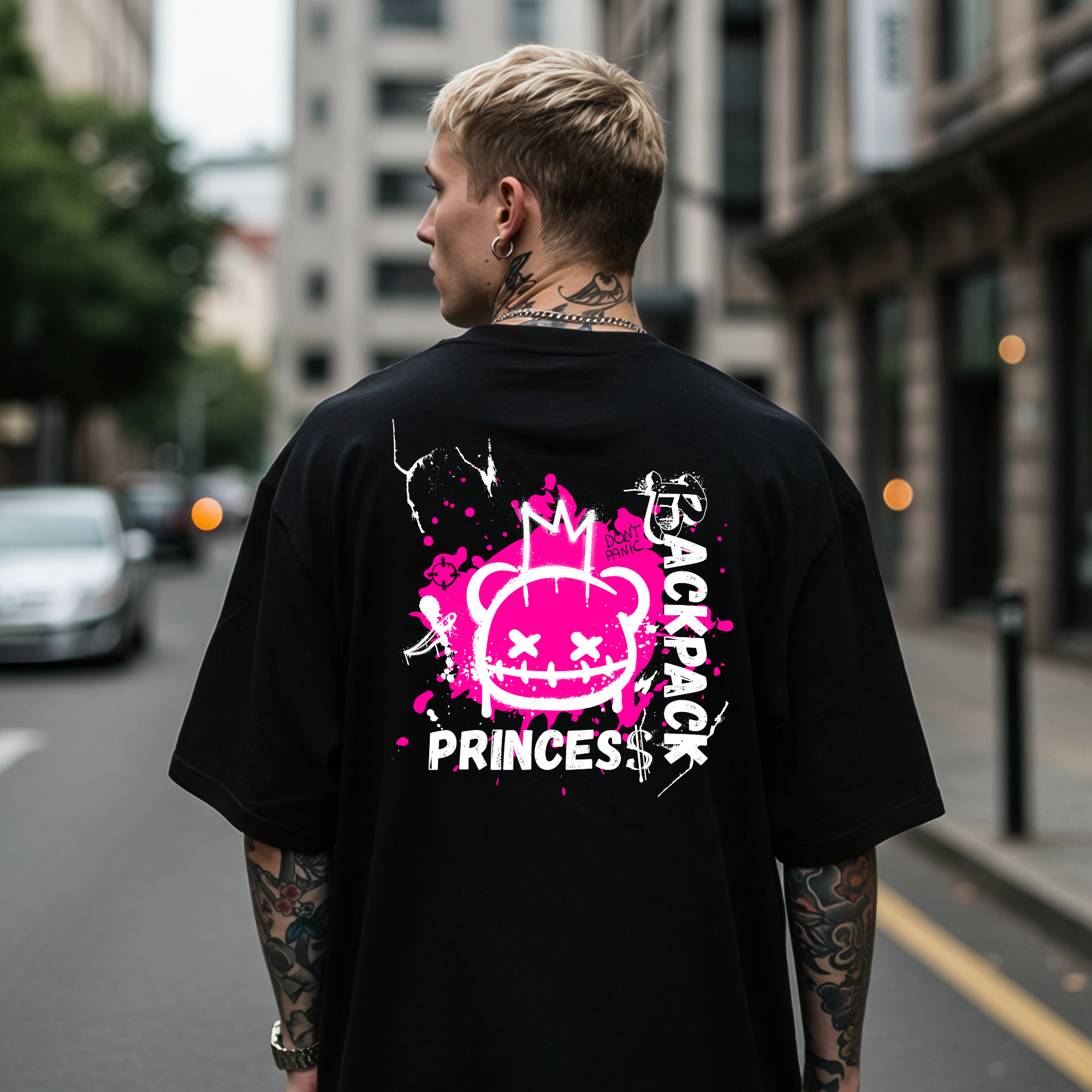 KERNSCHROTT Oversize T-Shirt „BACKPACK PRINCESS“ – Schwarz